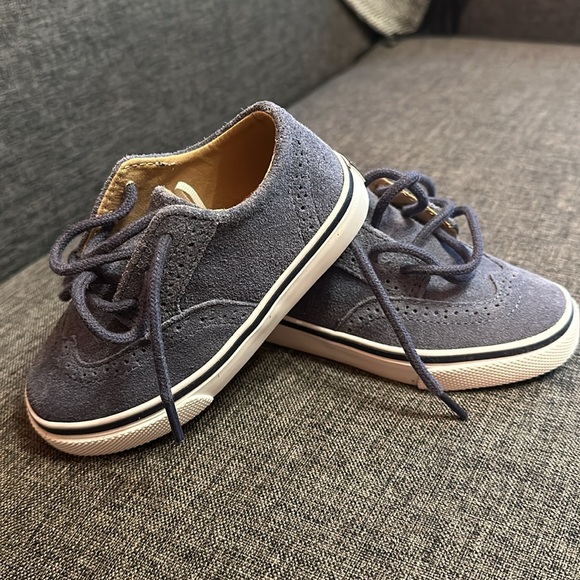 Suede Wingtip Sneaker - Picture 6 of 6